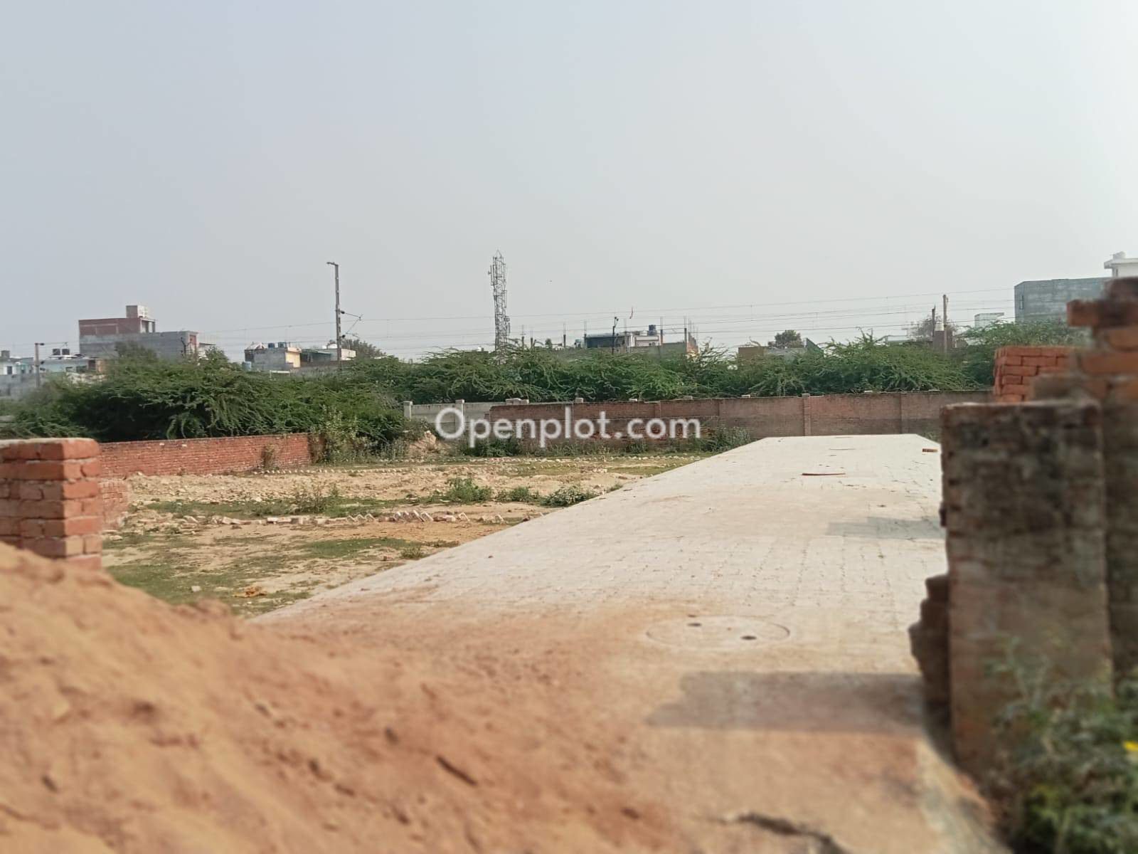 Plot for Sale in Alinagar ,Chandauli